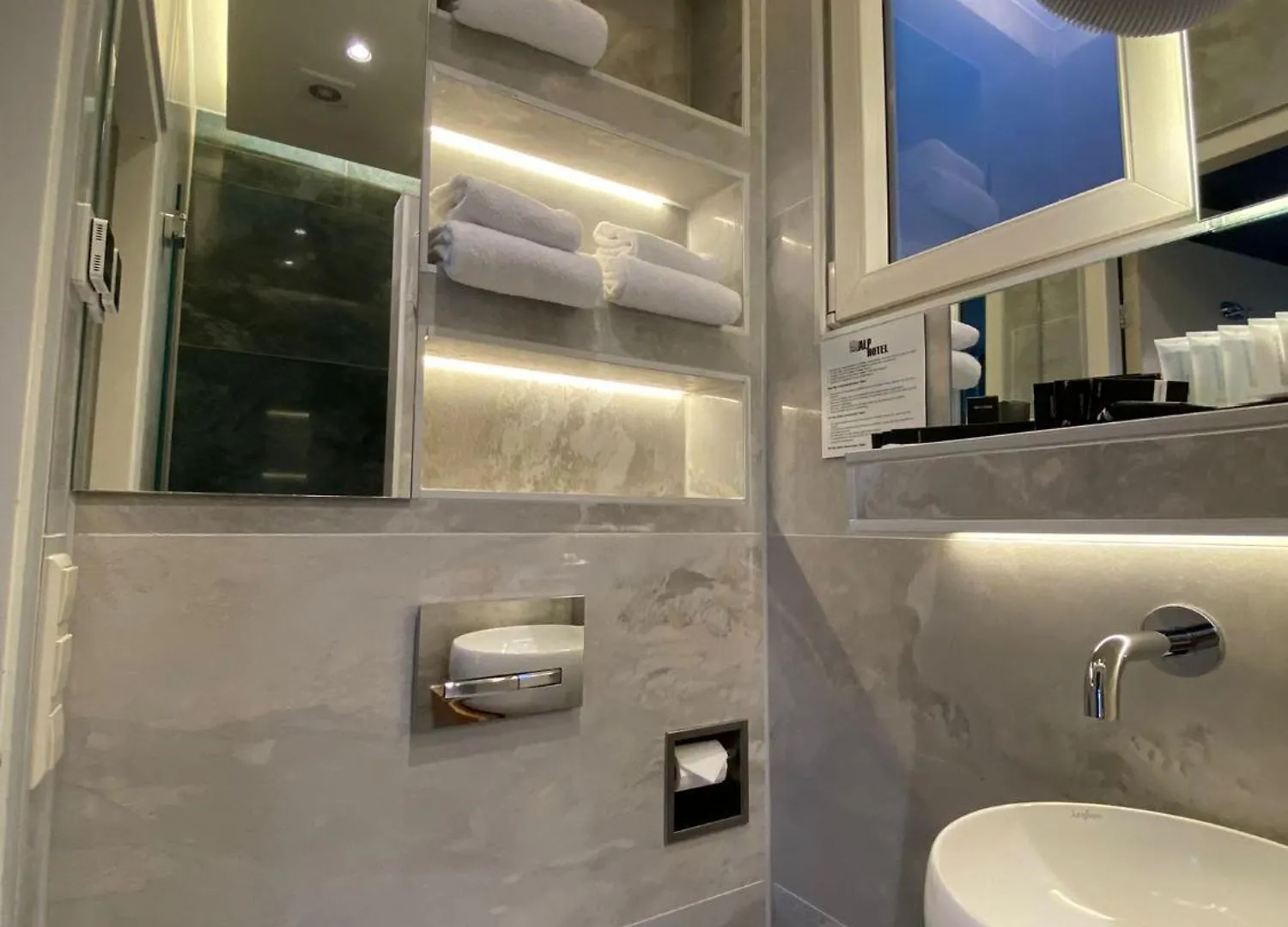 Alp Hotel Amsterdam